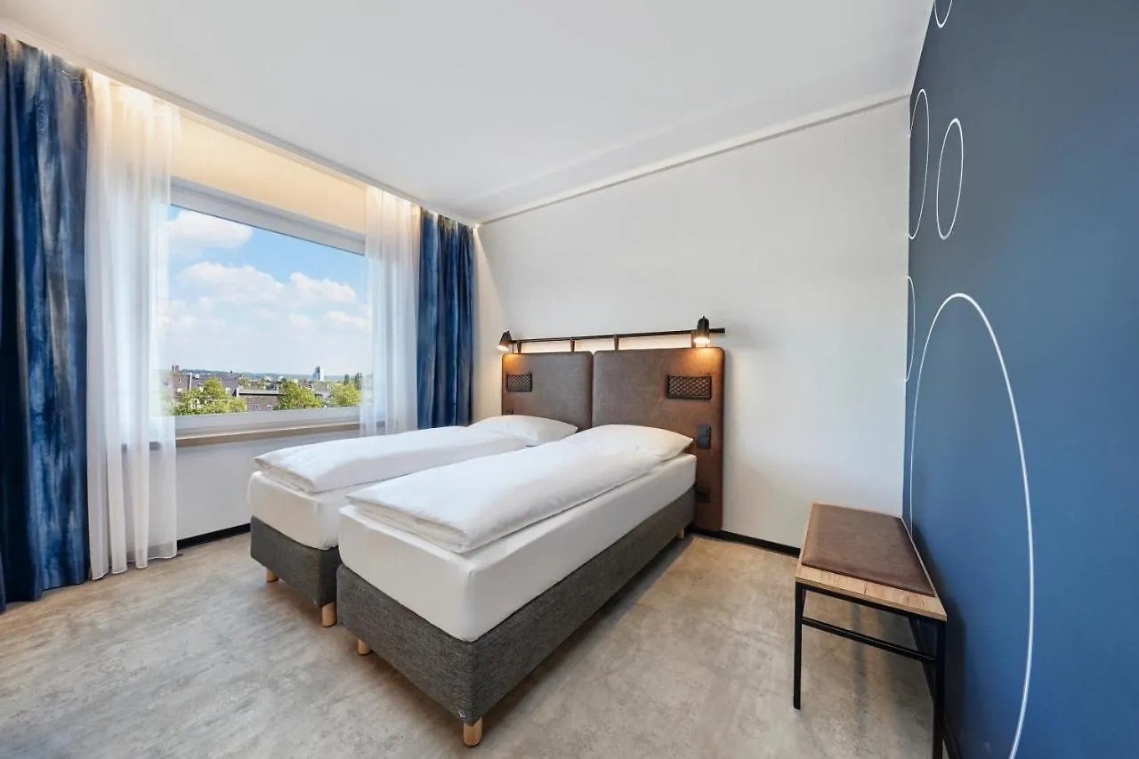H2 Hotel Duesseldorf City Almanya